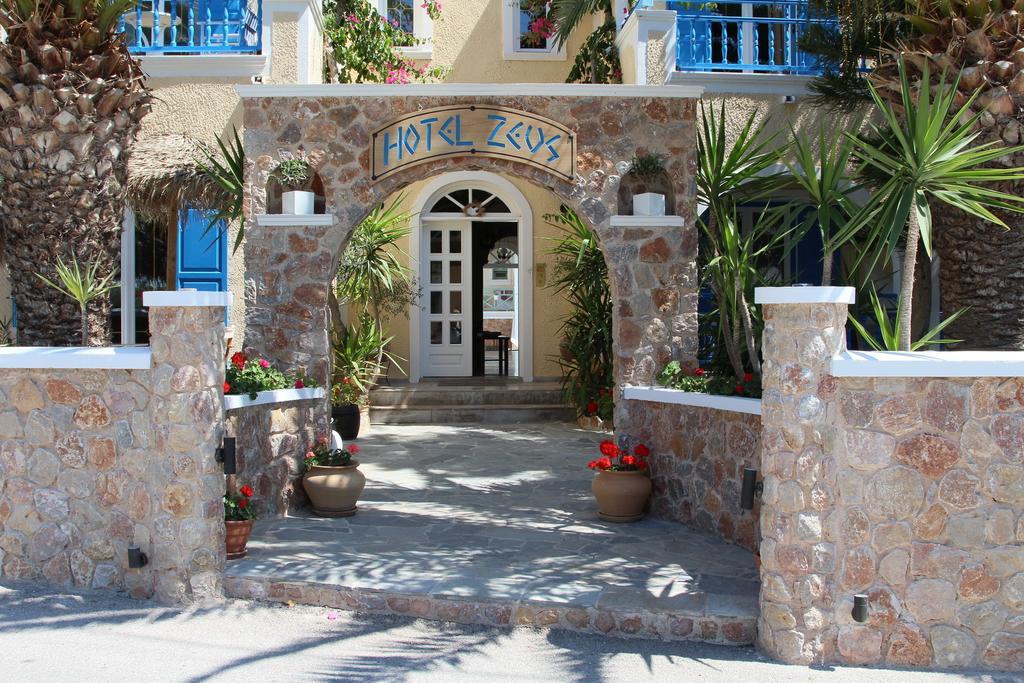 Hotel Zeus Kamári Extérieur photo
